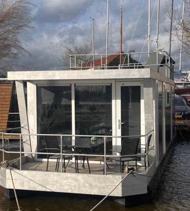 Houseboat Oslo NS005