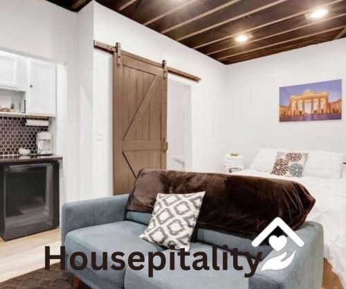 Housepitality - The Brandenburg Suite - Efficiency
