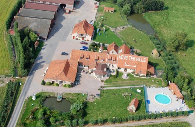 Hove Ter Hille