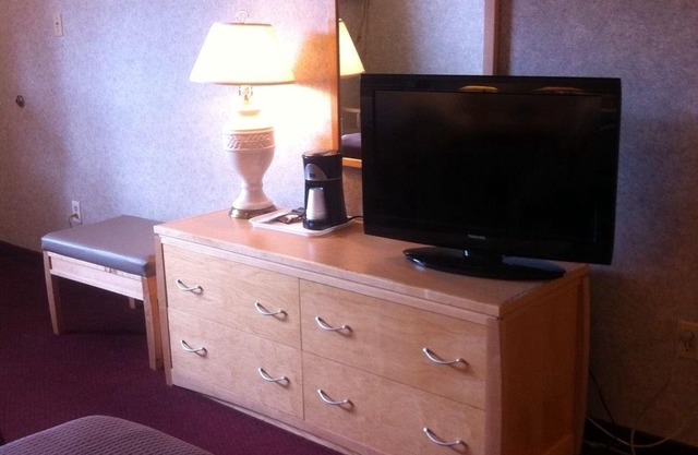 Howard Johnson by Wyndham Niagara Falls