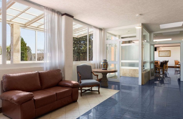 Howard Johnson by Wyndham Toluca