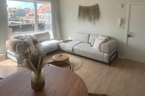Hoy Suite - Penthouse in the Heart of Knokke-Heist