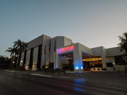 HS HOTSSON Hotel Tampico