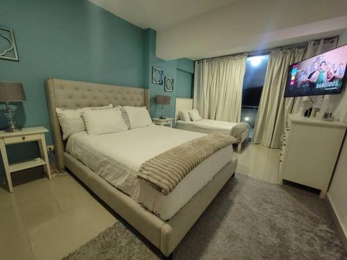 HTZ Oasis in Santo Domingo Malecon
