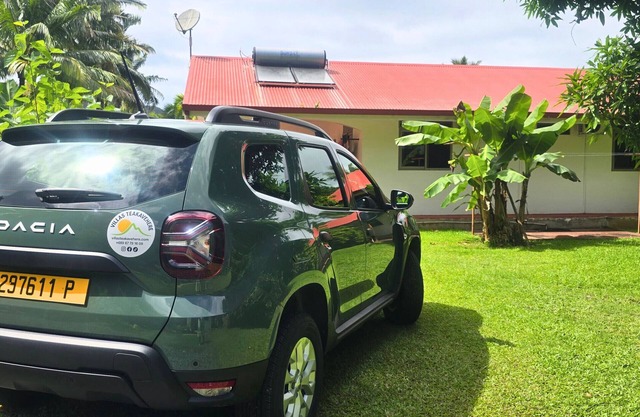 HUAHINE - Fare Teakavehere Tipanier + rental car