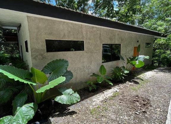 HUASI House. Brand New