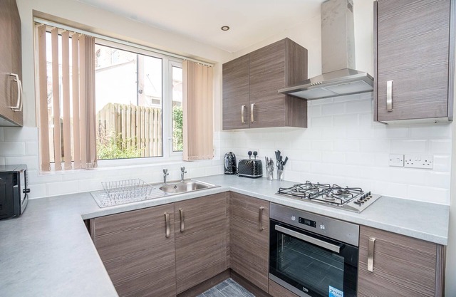 Hucknall house