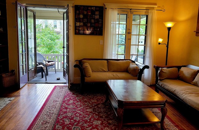 Huge 3 BR 1 BR Home Prime Elmwood Village Pets Ok