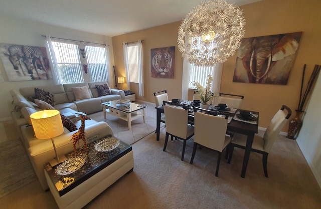 ENORME Villa de lujo de 5 dormitorios con piscina, sala de cine Star Wars + sala de juegos, habitaciones Disney