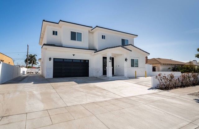 Huge Family Home Near Disneyland & SoCal Beaches
