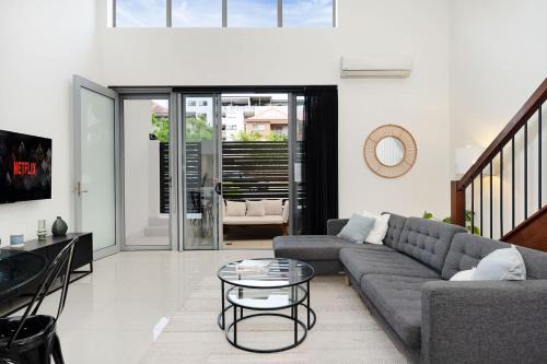 Huge Family Townhouse 3 bathrooms 5km to City