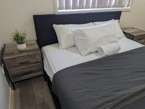 Huge Holiday Home 4Beds 2Baths in Gladstone near Shopping Center