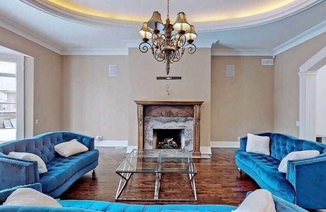 Huge Mansion loaded with all amenities for quiet enjoyment