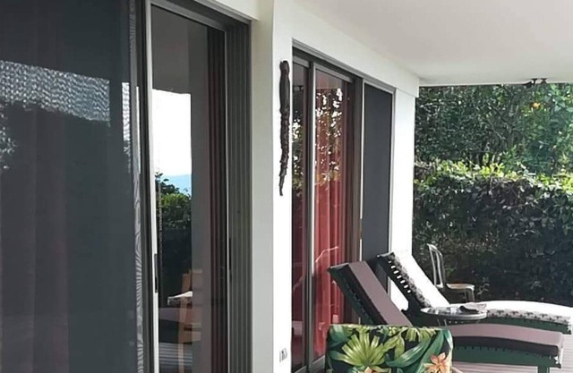 Enorme casa de un dormitorio con impresionantes vistas, brisas frescas 1/2 hora a Dominical