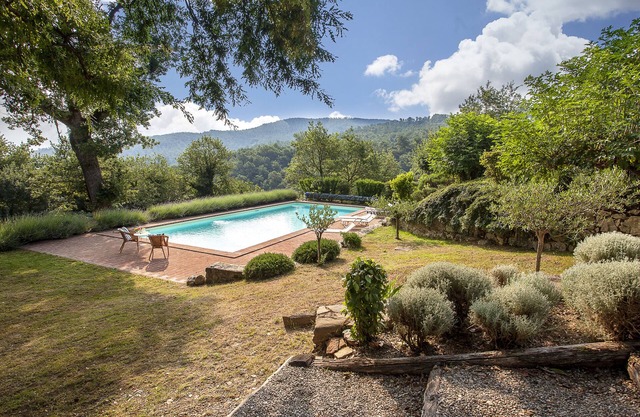 Hermosa, Villa tradicional de Umbría con piscina de agua salada (sin cloro).