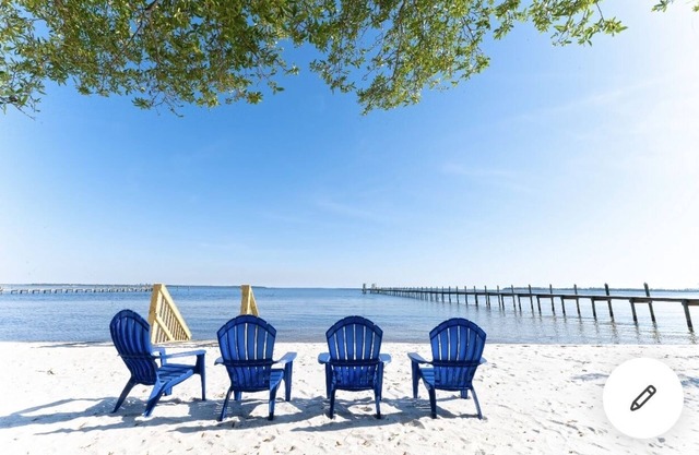 Huge waterfronthome on historic St. Andrews Bay