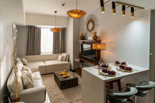 Hugscape 1 br unit at McKinley Hills near BGC