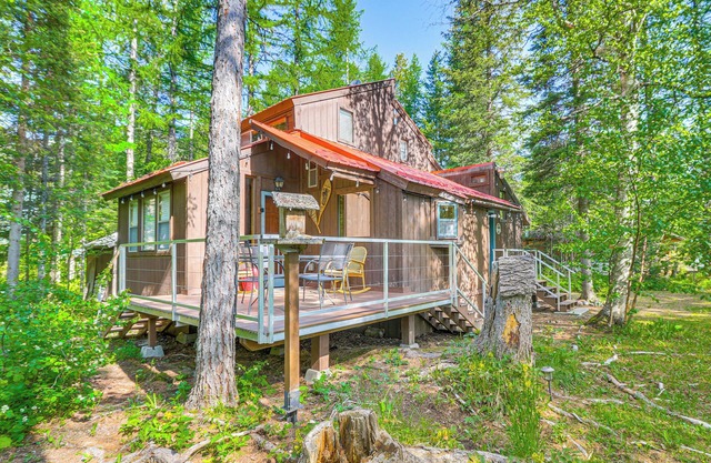 Hungry Horse Cabin w/ Gas Grill, Near Glacier!