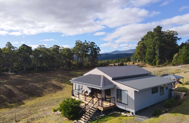 Huon Heights Hideaway at Cygnet Coast