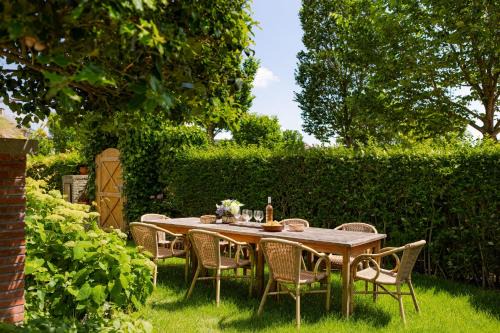 Huswell - Beautiful home for 14 guests , pets are welcome