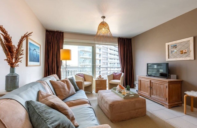Huswell - Lovely apartment with lateral sea view