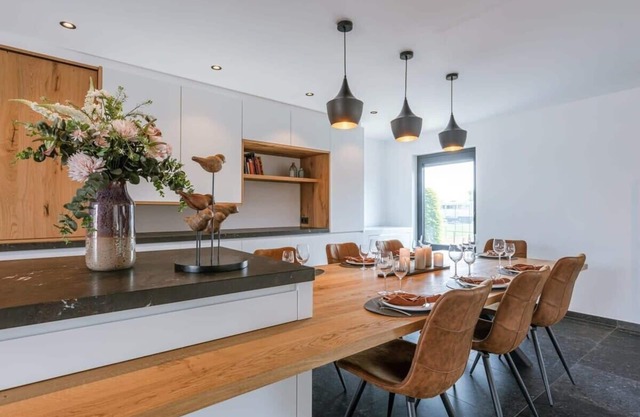 Huswell - Unique apartment near Bruges with sunny terrace