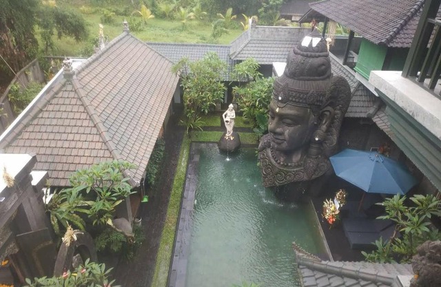 Huts Rock Ubud