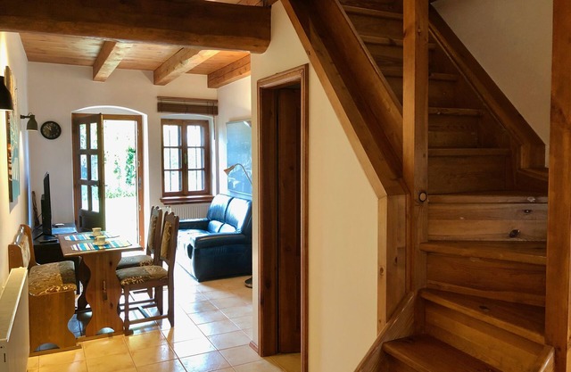 Situado entre Bratislava, Viena y Brno, casa histórica recientemente redecorada.