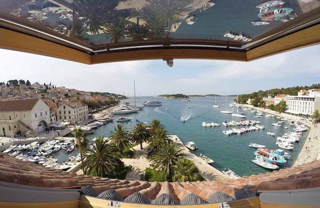 Hvar Attic Apartment