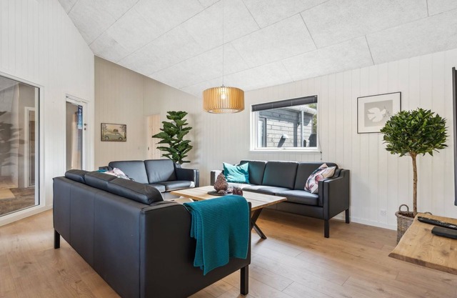 "Hylleborg" - 500m from the sea by Interhome