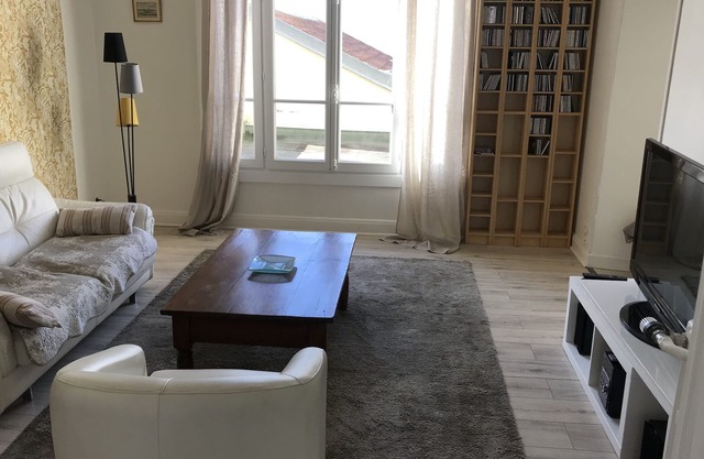 Hyper center - Rental of 4 rooms of approximately 100m2