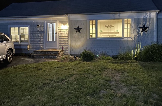 Hyport home steps from beach and best of Cape Cod