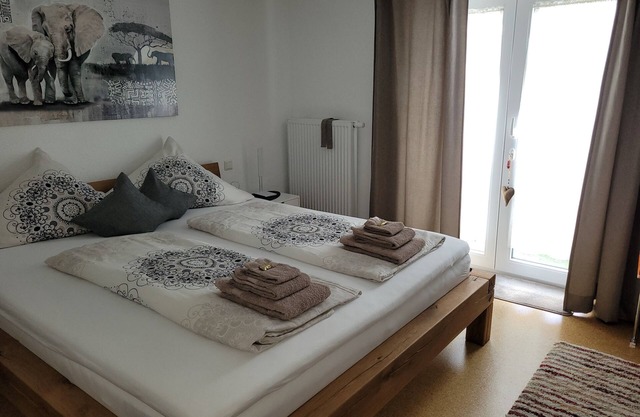 i24rooms - apartamento de 3 habitaciones. Con terraza, jardín y chimenea.