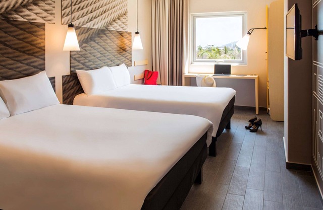 ibis Mazatlán Marina