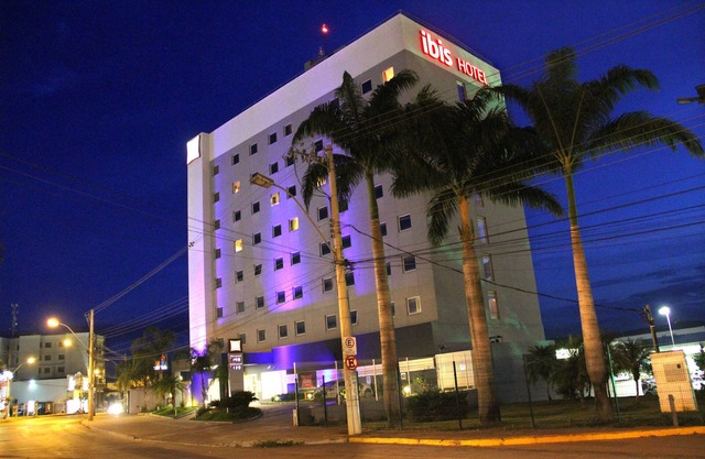 ibis Montes Claros Shopping