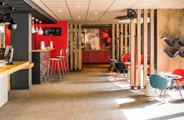 ibis Paris Pont De Suresnes