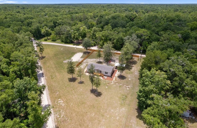 Ichetucknee Springs 2 MI - Fire Pit, Pavilion, & Grill