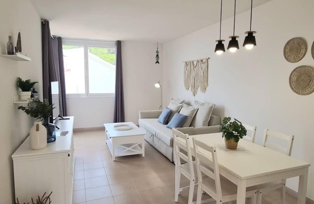Apartamento ideal parejas a 100m playa