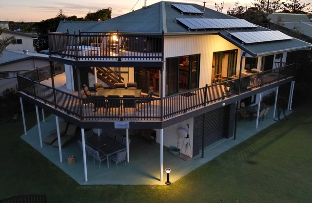 Ideal Beach Family Getaway with Ocean Views