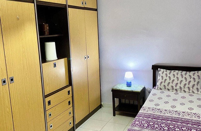 Oferta Habitación Compartido con a Familia en Centro Cuidad Tarragona !
