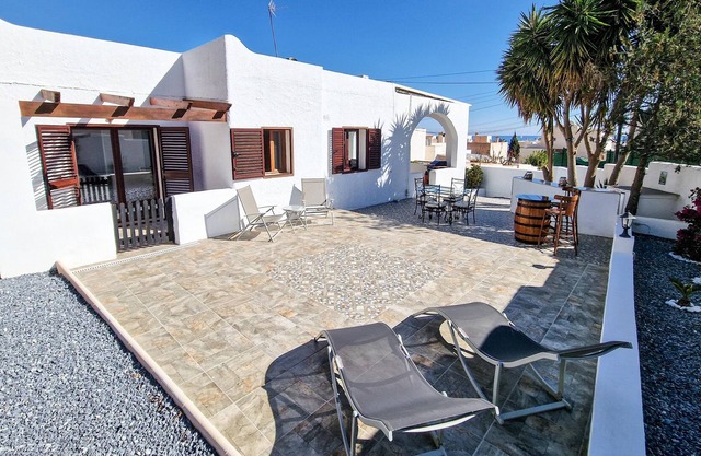 Casa ideal para familias con mucho espacio exterior y cerca de la playa
