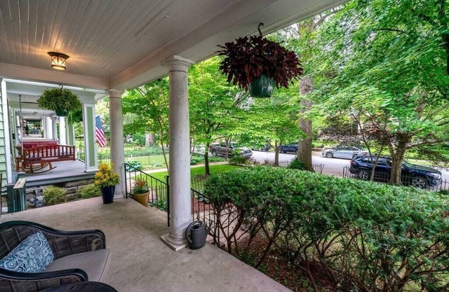 Ideal large vacation house for long weekend getaway or bourbon trail!