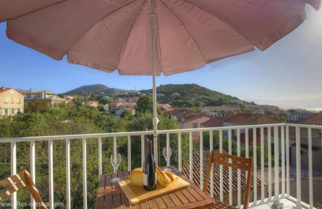 Ideal location Cargese 3