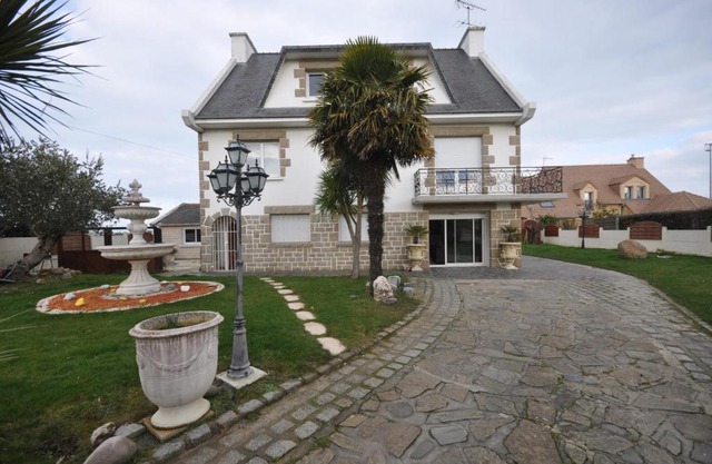 IDEAL ! UN SOUFFLE DE BONHEUR A PLERIN - SUR - MER ( BRETAGNE)