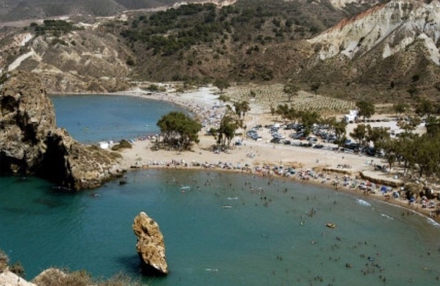 Idealmente ubicado, bonita casa de playa a 5 km