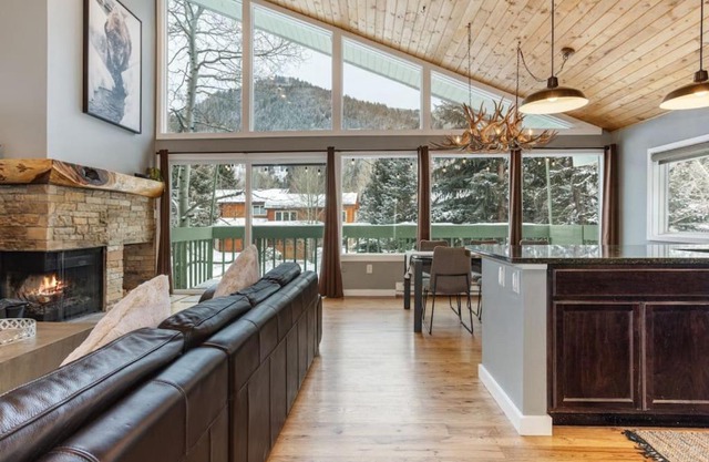 Ideally Located EagleVail Home