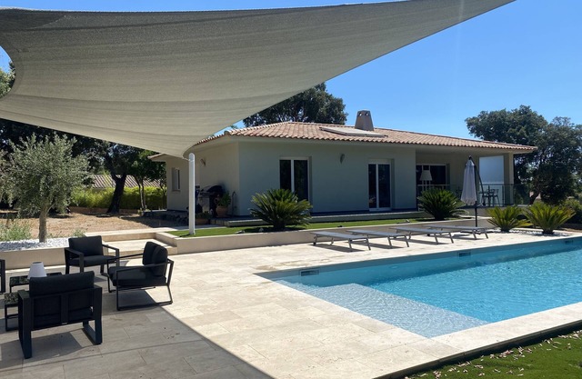 Ideally located in a quiet area yet close to beaches and PORTO VECCHIO