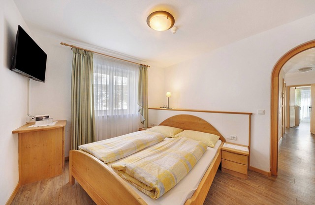 Idílico apartamento 'Innerwalten 200' con vistas a la montaña, restaurante y aparcamiento