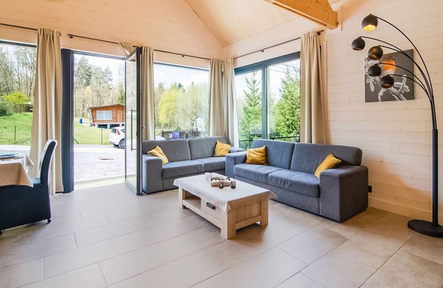 Idílico chalet en Biron con 2 jacuzzis y sauna