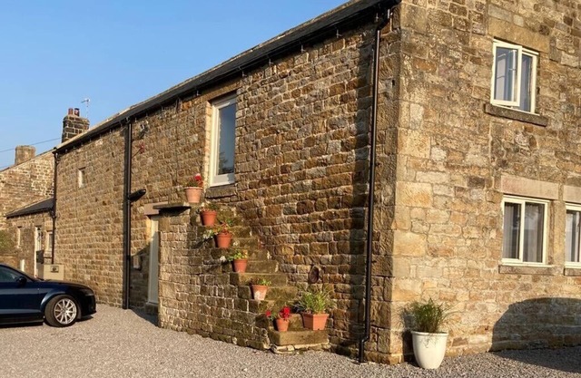 Idyllic Dales Cottage for up to 8 people